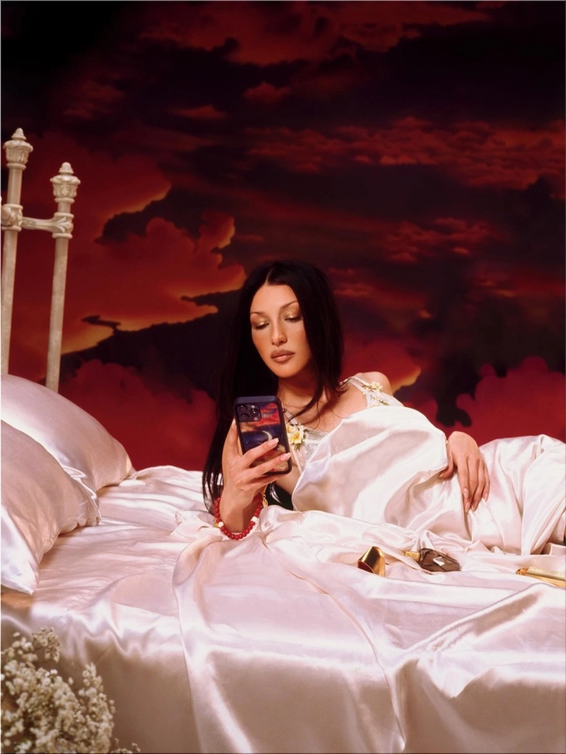 Bella Hadid phone case