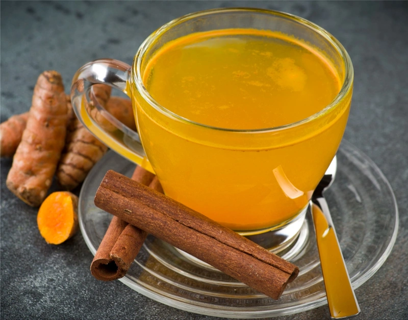 Ginger tea with turmeric