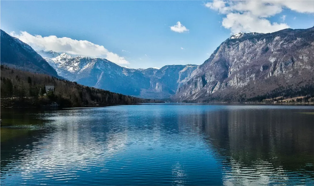 Lake Bohinj: Slovenia